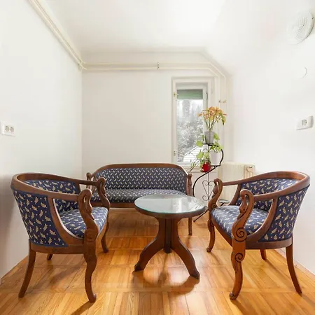 게스트하우스 Vrtnarjeva Hisa, The Gardener's 라도블리차