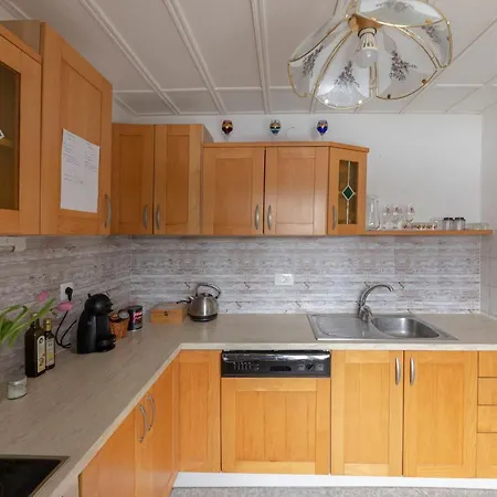 Vrtnarjeva Hisa, The Gardener's * 라도블리차