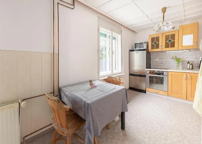 Vrtnarjeva Hisa, The Gardener's Πανσιόν