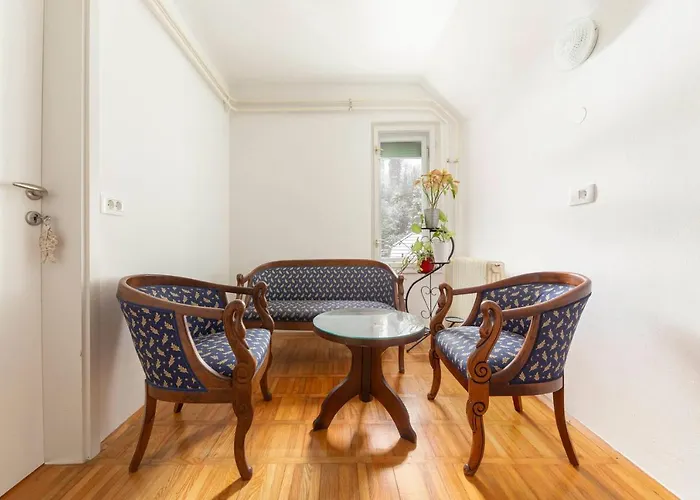 Πανσιόν Vrtnarjeva Hisa, The Gardener's Radovljica