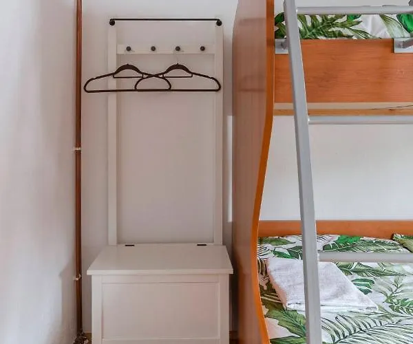 Πανσιόν Vrtnarjeva Hisa, The Gardener's *